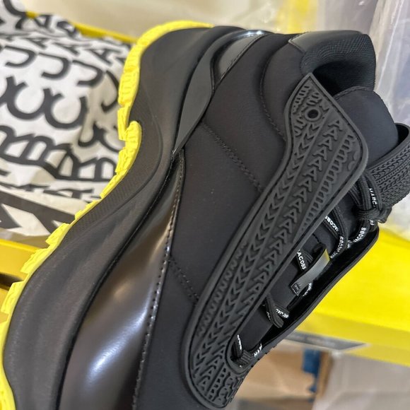 NWT！NEW! Marc Jacobs The Lazy Runner Sneakers -Authentic Unisex size 37, 38 ONLY - Picture 2 of 10